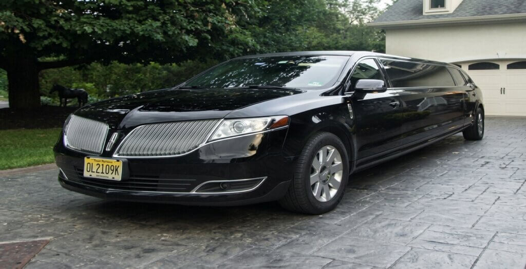Lincoln MKT Black Limousine